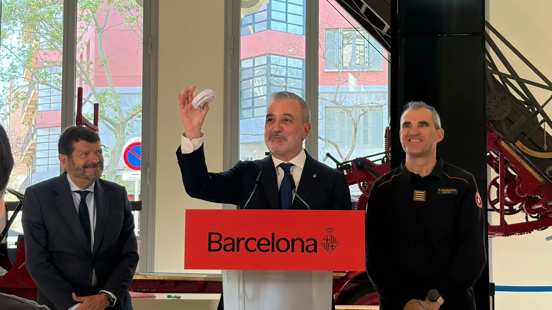 Barselona'dan Yangın Güvenliğine Kritik Adım: Yeni Konutlara Duman Dedektörü