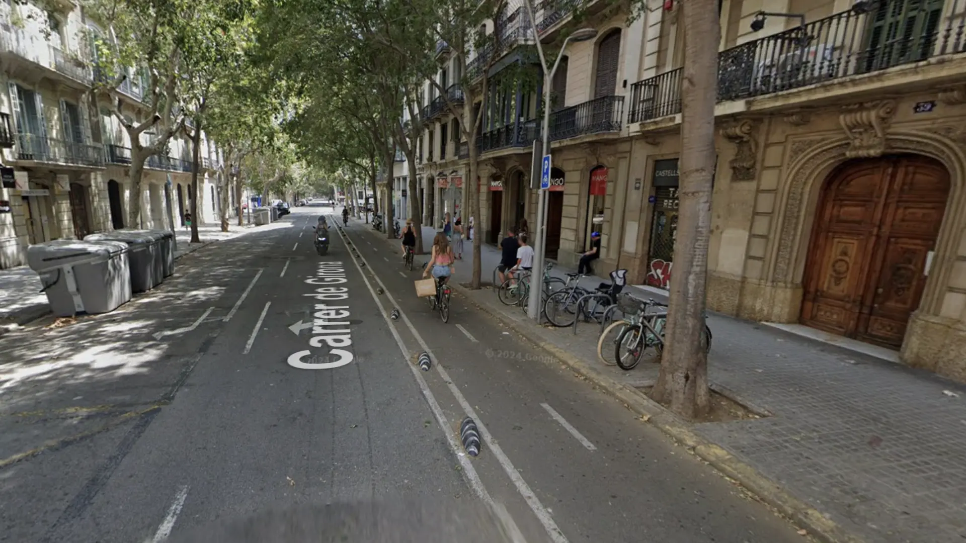 Barselona'nın Saklı Hazinesi: Girona Caddesi'ndeki Outlet Cenneti