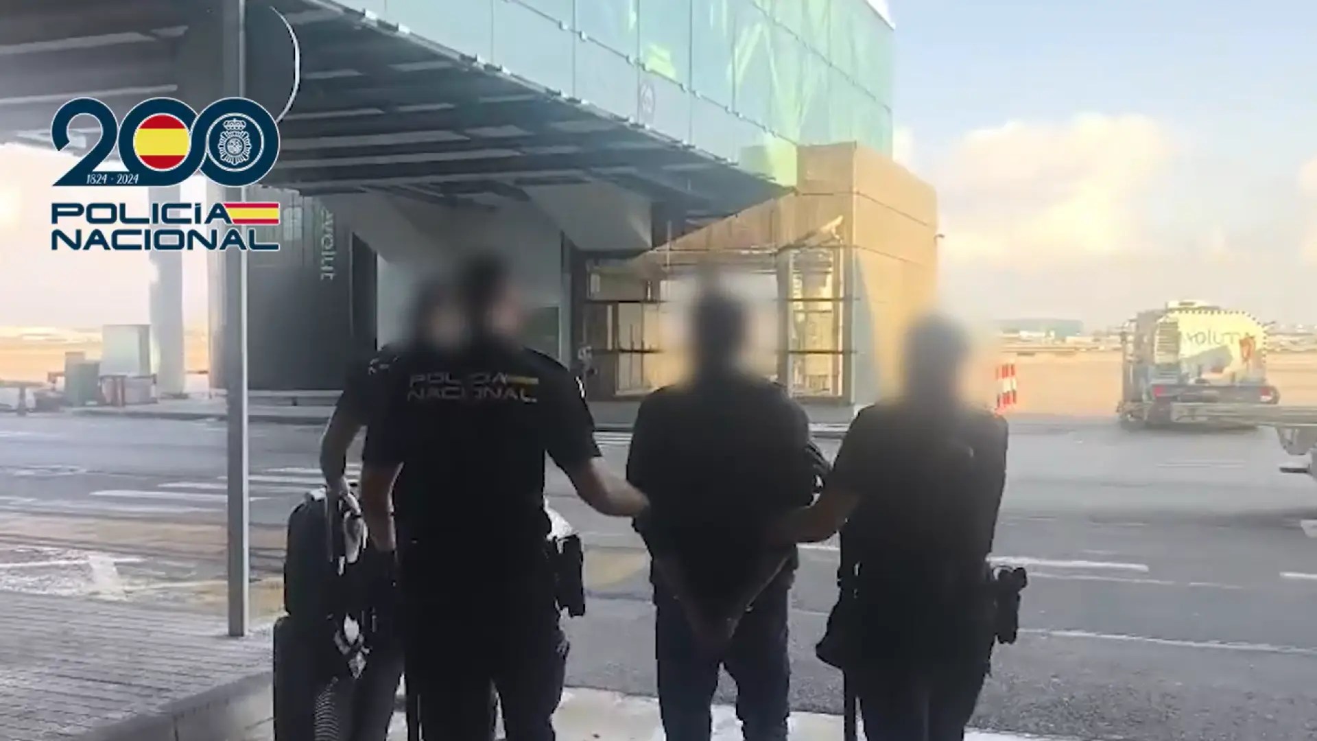 Barselona Havalimanı'nda 30 Kilodan Fazla Kokain Ele Geçirildi: Şüpheli Tutuklandı