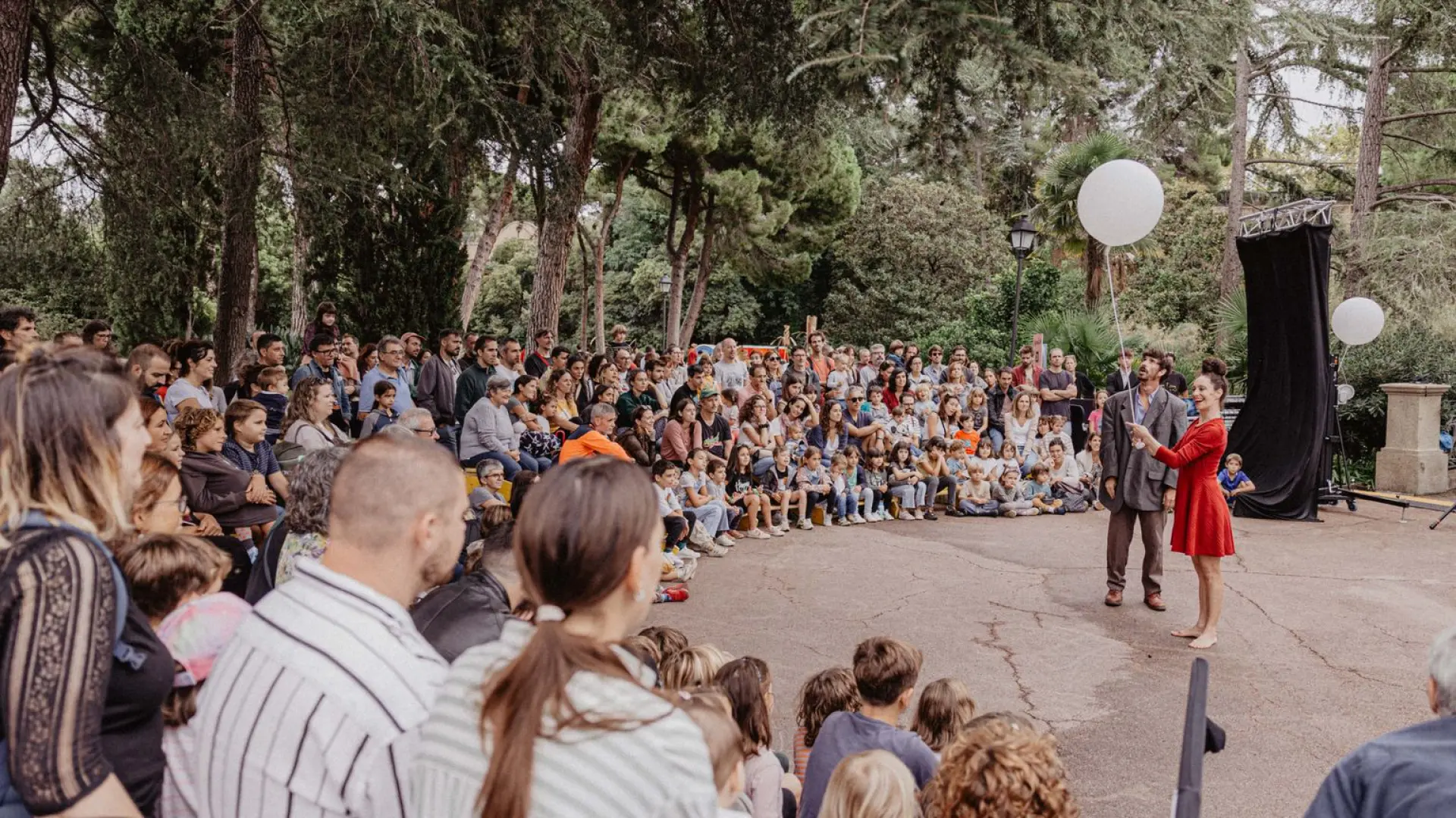 Barselona'nın La Mercè Festivali Sanatı Sokaklara Taşıyor: Glòries Parkı İlk Kez Ev Sahibi
