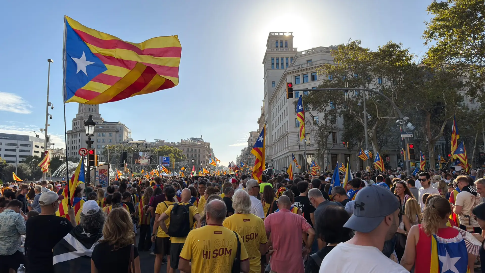 Katalonya'da Bağımsızlık Talebi Yeniden Canlanıyor: Diada Gösterileri ve Aliança