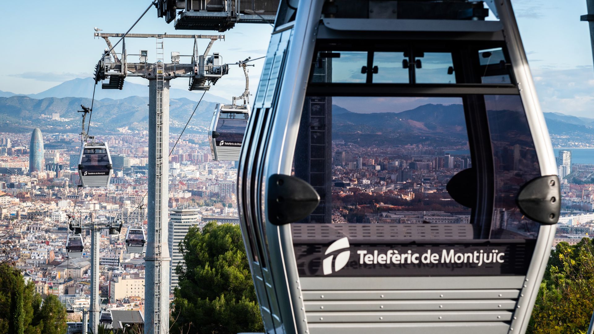 Barselona Teleferiği Grev Dalgalarıyla Sarsılıyor: La Mercè Festivali'ne Gölge Düşüyor