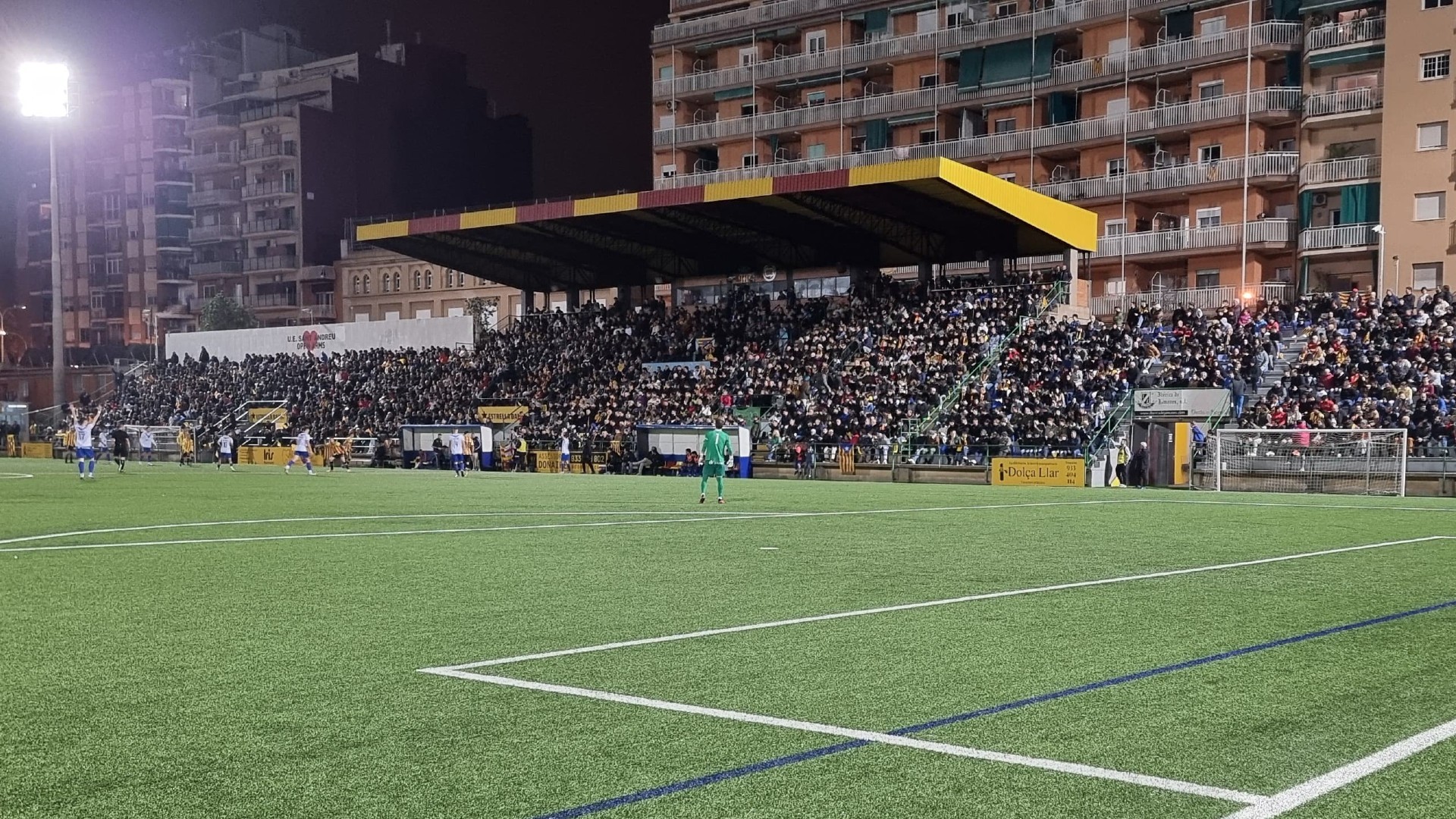 Sant Andreu, Doğal Çimle Narcís Sala'da Kalıyor: Barselona Belediyesi'nden Acil Yatırım
