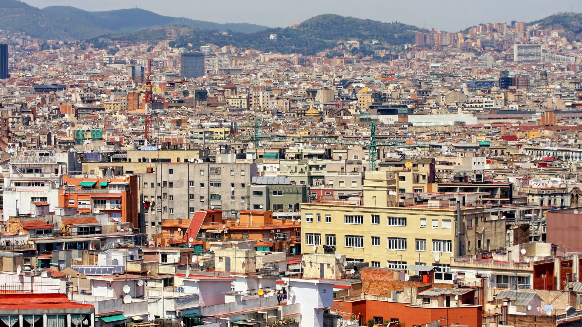 Barselona'da Konut Davaları İçin Ücretsiz Hukuk Danışmanlığı Hizmeti Tüm Semtlere