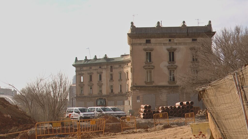 Barselona'nın Tarihi Sagrera Yük İstasyonu Yıkıldı: Miras ve Tartışmalar