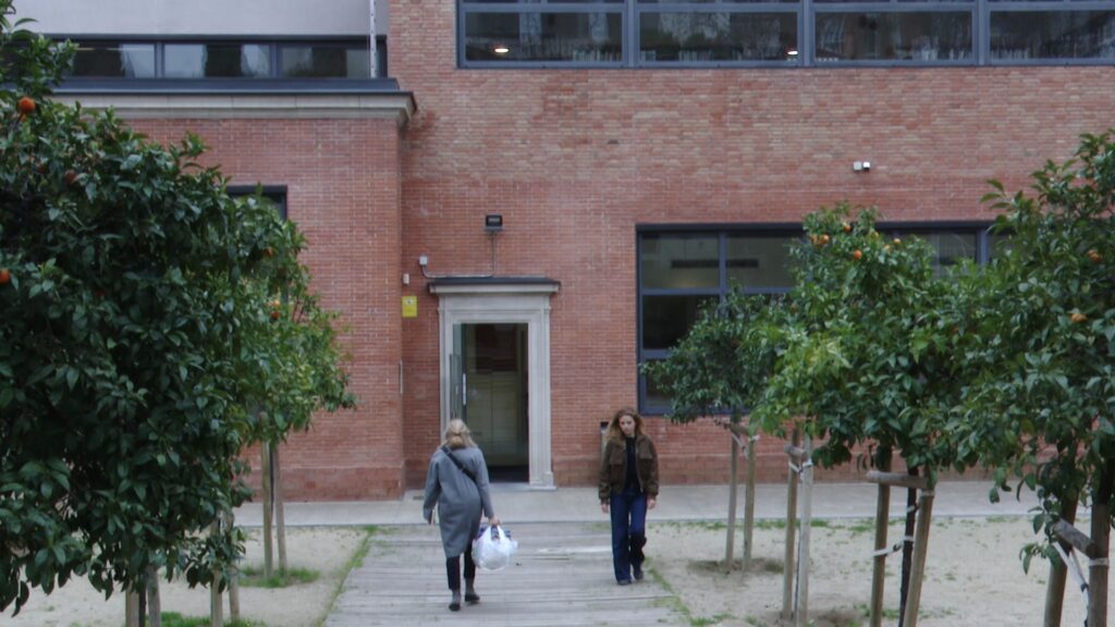 Barselona'nın Tarihi Clarà Kütüphanesi Yenilenen Yüzüyle 26. Yılında Kapılarını