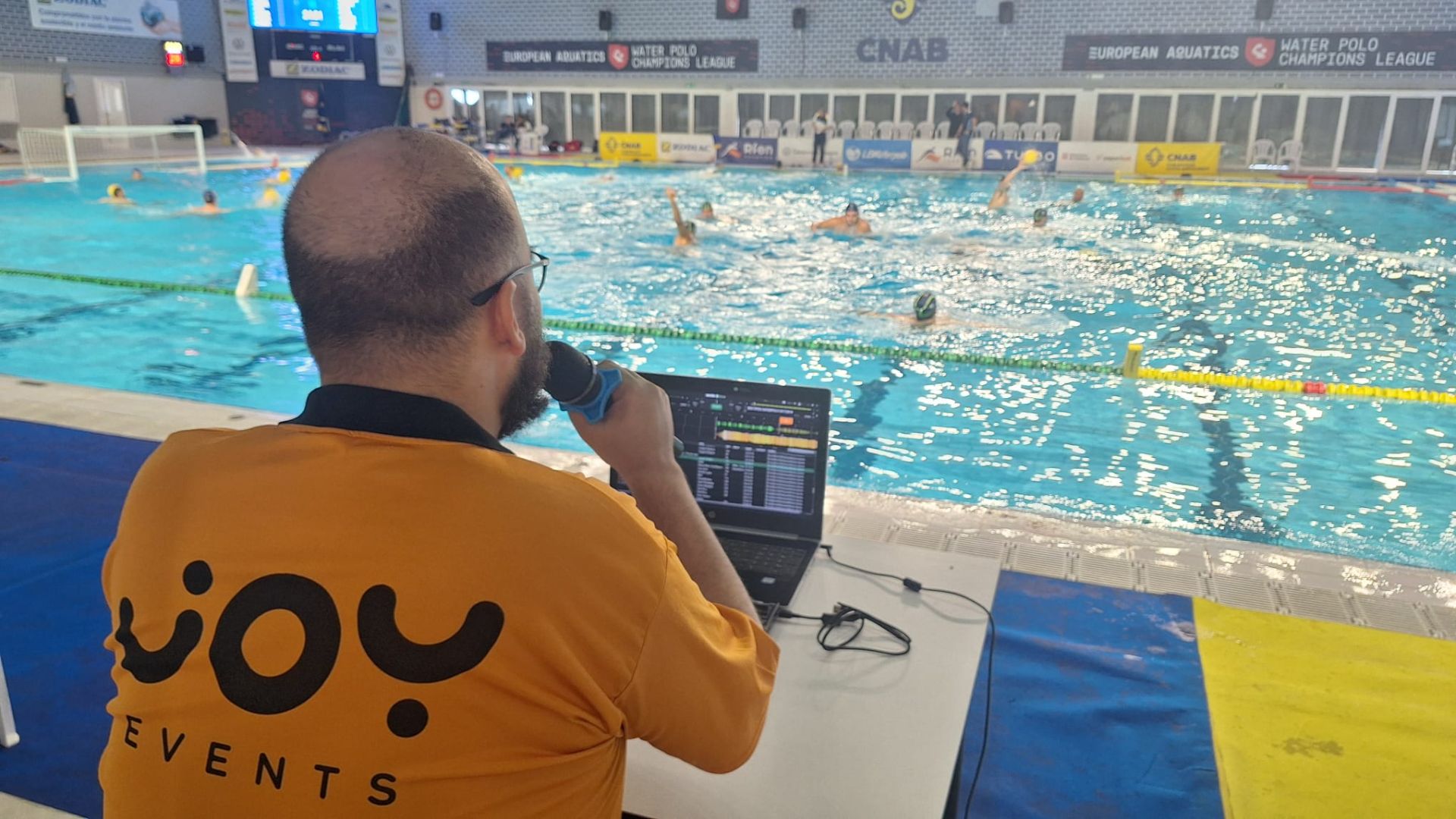 Barselona Su Topu Maçlarına Ses ve Müzikle Hayat Veren Profesyoneller