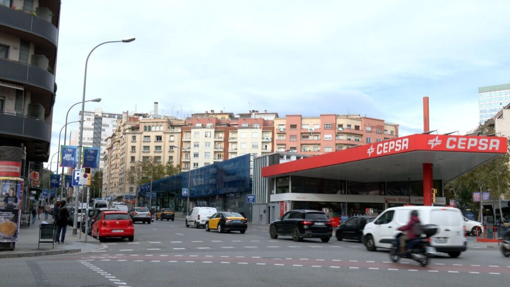 Barselona Meclisi'nde Kısa Ama Kritik Oturum: İtfaiye, Okul, Göçmen ve Dil Tartışmaları