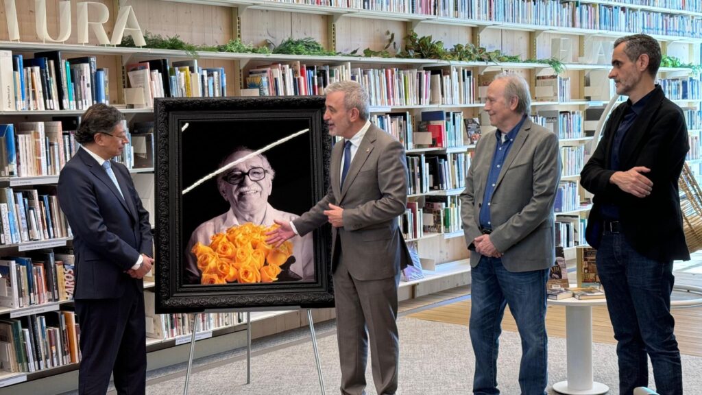 Kolombiya'dan Barselona'ya Kültürel Köprü: Gabo'nun Son Portresi Kütüphanede