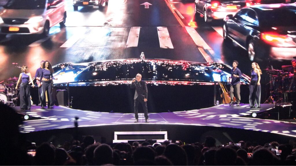 Eros Ramazzotti Barselona'da 40 Yıllık Kariyerini Coşkuyla Kutladı