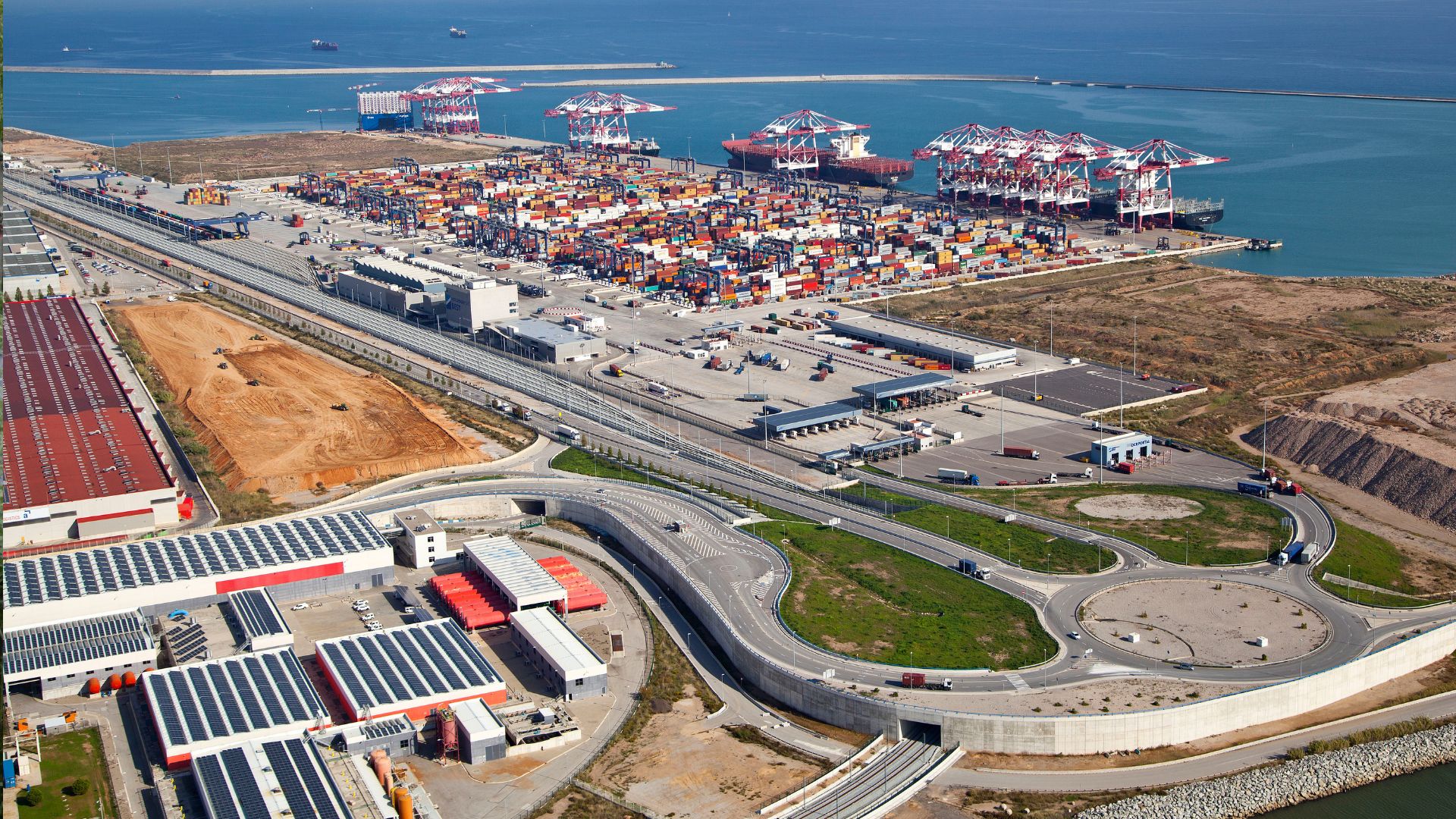 Barselona Limanı'na 98 Milyon Euro'luk Yeni Yol Erişimi Onayı: Ticaret Hız Kazanacak