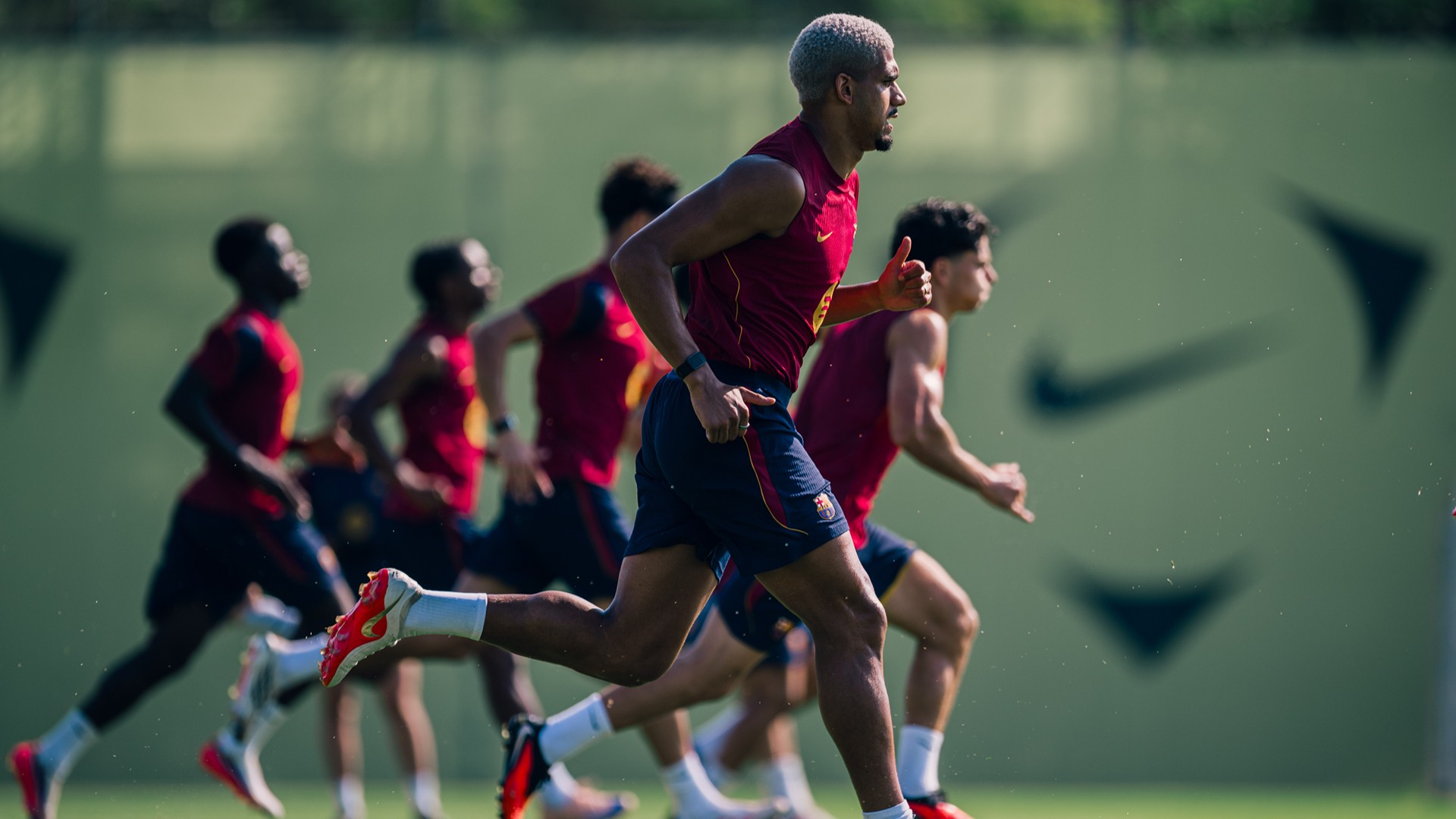 Katalan Devinde Sürpriz Ayrılık: Ronald Araujo Liverpool Yolcusu!