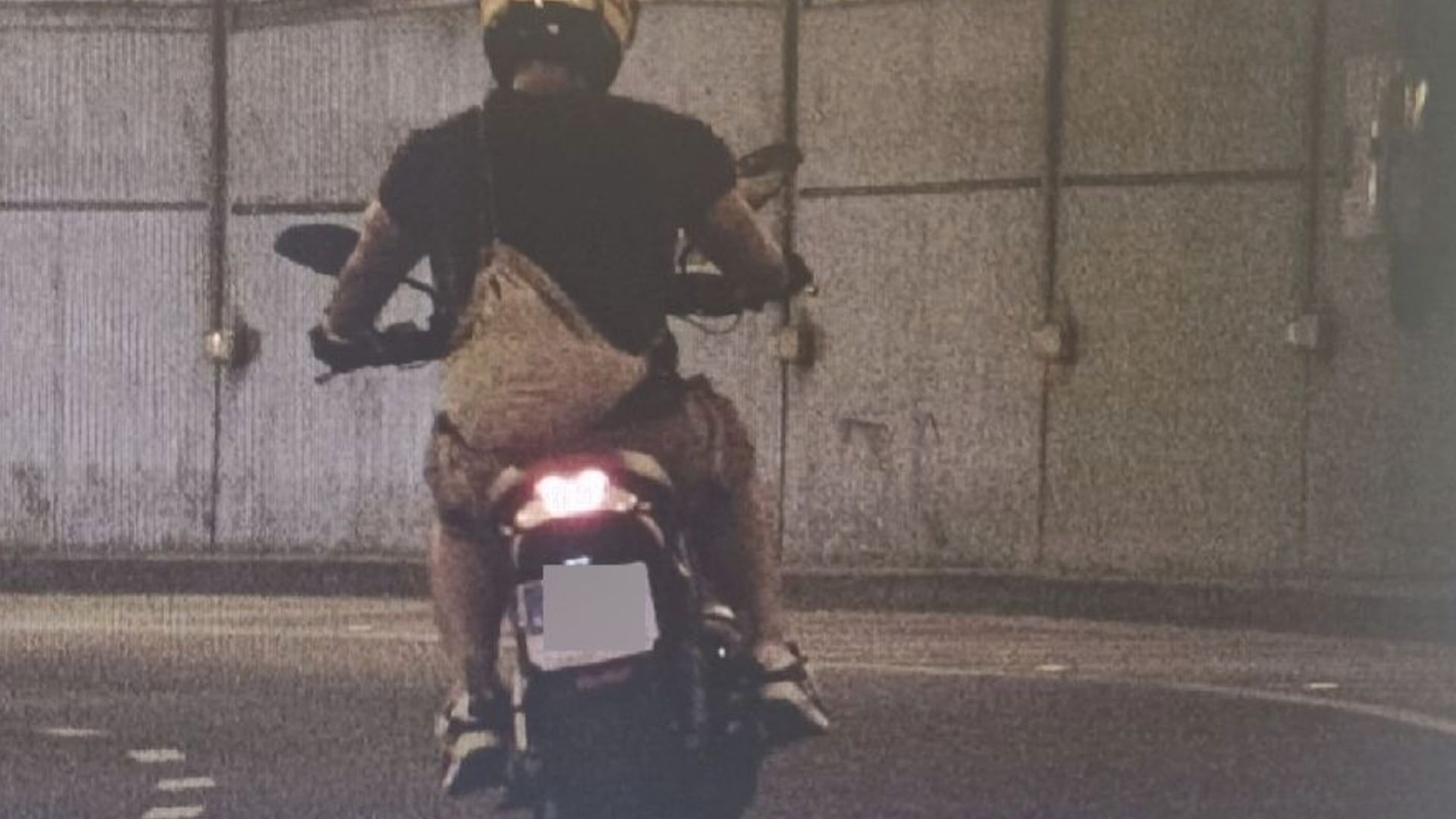 Barselona'da "Fitipaldi" Sürücüye Ceza: Hız Limetinin İki Katını Aştı