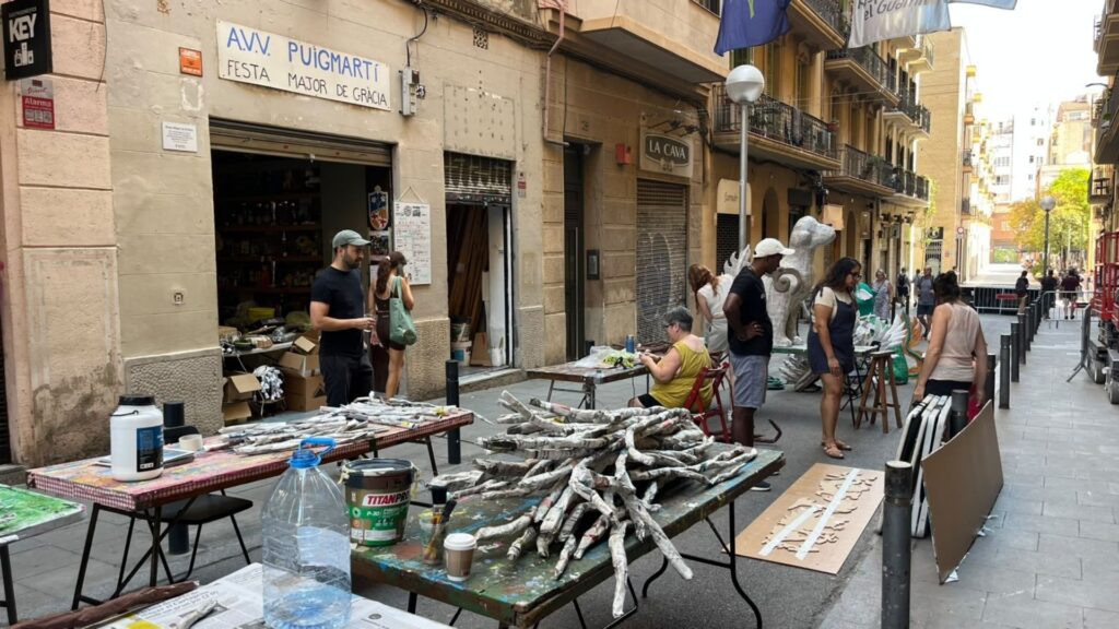 Gràcia Festivalleri'ne Geri Sayım: Barselona'nın Kalbi Süsleniyor!
