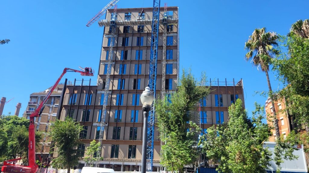 Barselona Drassanes'te Halk Konutu Mücadelesi Hukuka Takıldı: Şehir Kaybetti