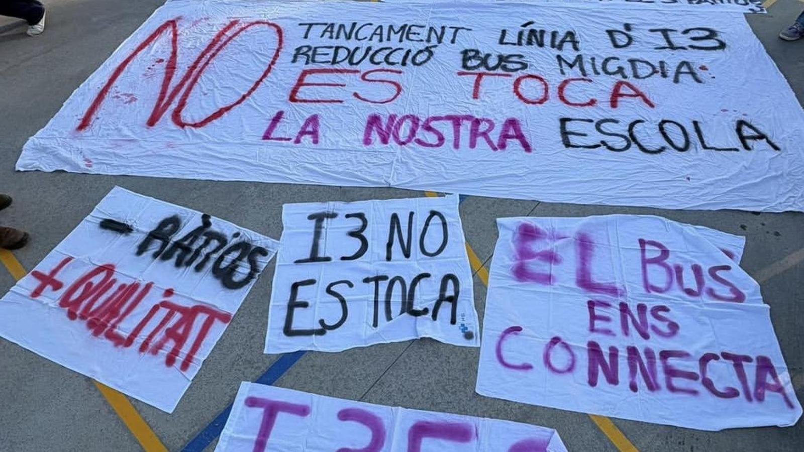 Katalonya'da Okul Hattı Kapatma Kararları Velileri Ayaklandırdı: "Eğitim Modelini