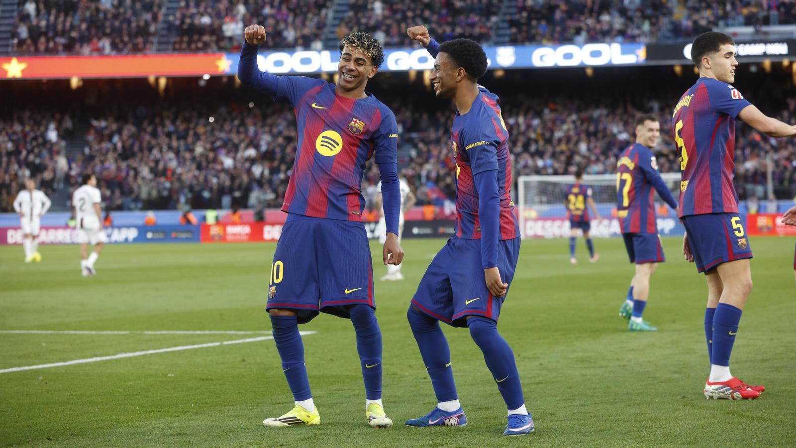 Flick Döneminin İlk Sinyalleri: Barcelona, Elche Yolculuğuna Balde ve Casadó'suz Çıkıyor!