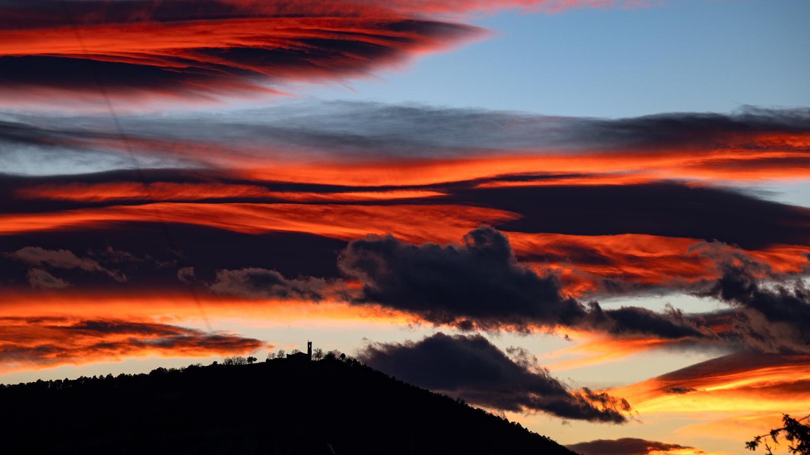 Paskalya Öncesi Katalonya'da Şiddetli Rüzgar ve Kar: Hava Durumu Ne Getirecek?