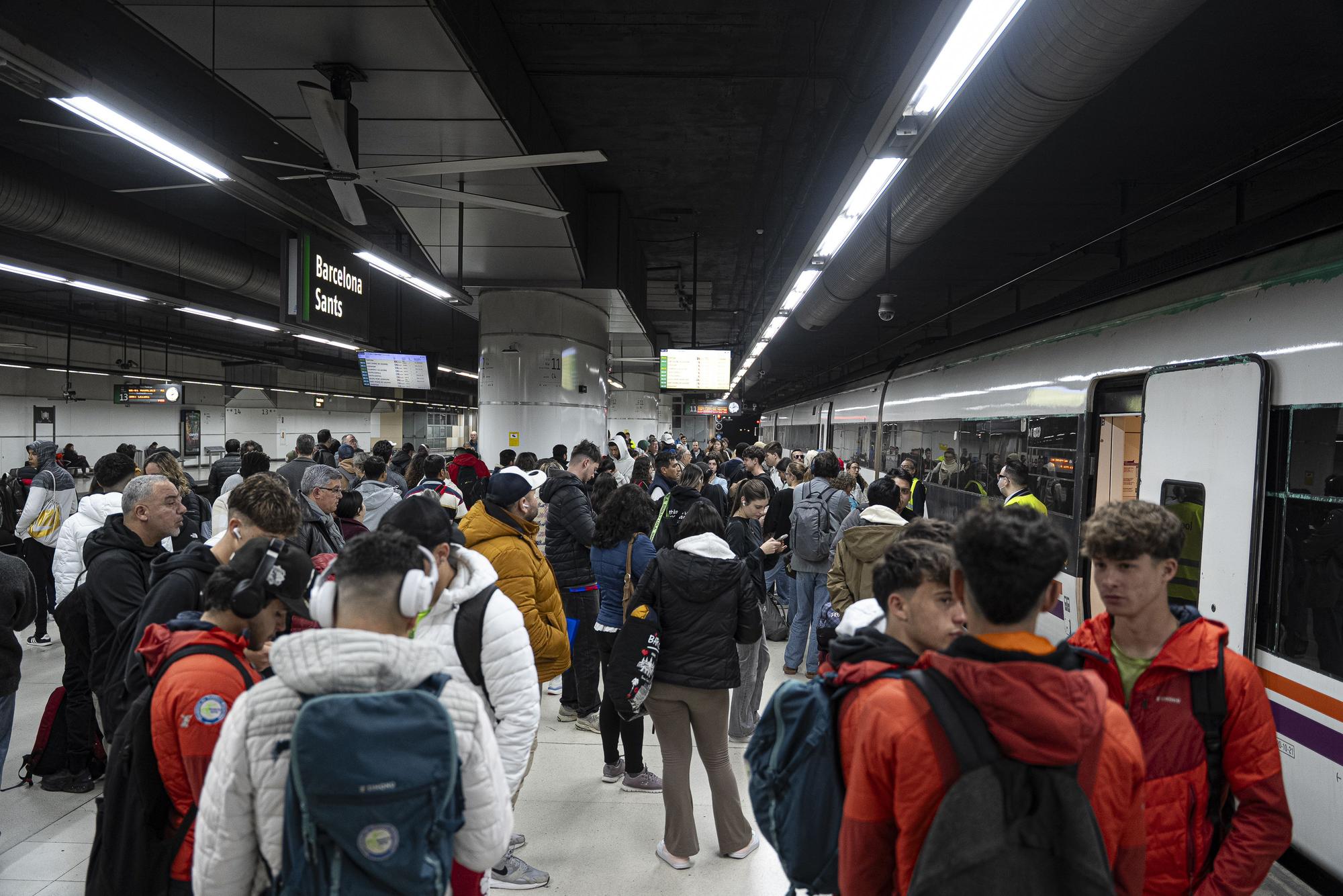 Adif'ten Şok Hamle: Tren Hız Limitlerini Yayımlayan Kullanıcı Sitesine Erişim Engeli