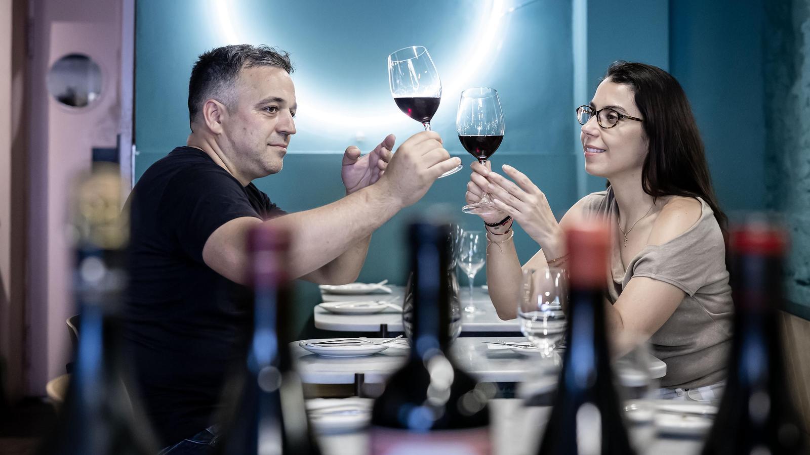 Barselona'nın Kalbinde Bir Lezzet Sanatı: Orvay Restoranı ve Şarabın Zamanla Dansı