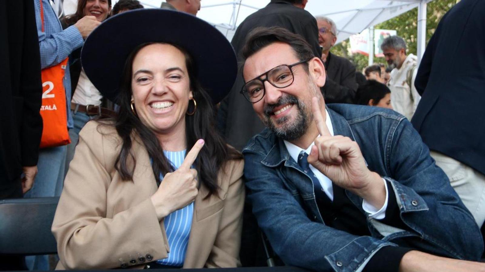 Katalonya'da Sant Jordi Coşkusu: Kitap Satışları Rekor Kırdı, Sektöre Can Suyu Oldu