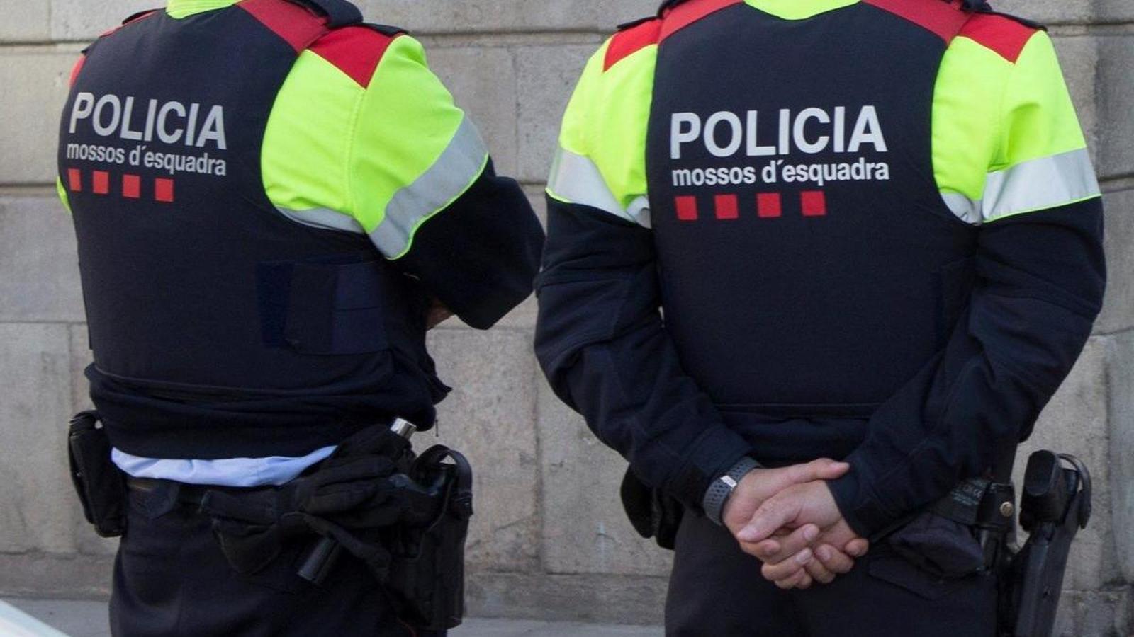 Torelló'da Okul Çalışanı Hakkında Cinsel Saldırı Soruşturması: Toplum Şokta