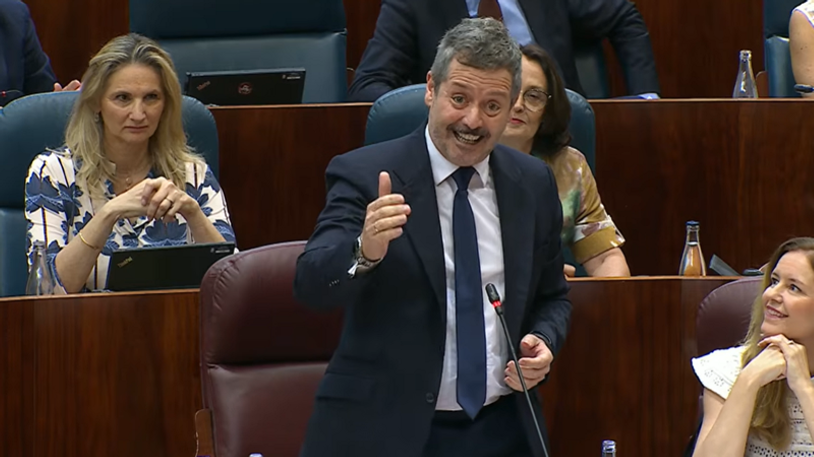 Madrid'de Okul Sıcaklığı Tartışması: Halk Partili Yetkiliye Göre "Sıcaklık İlham