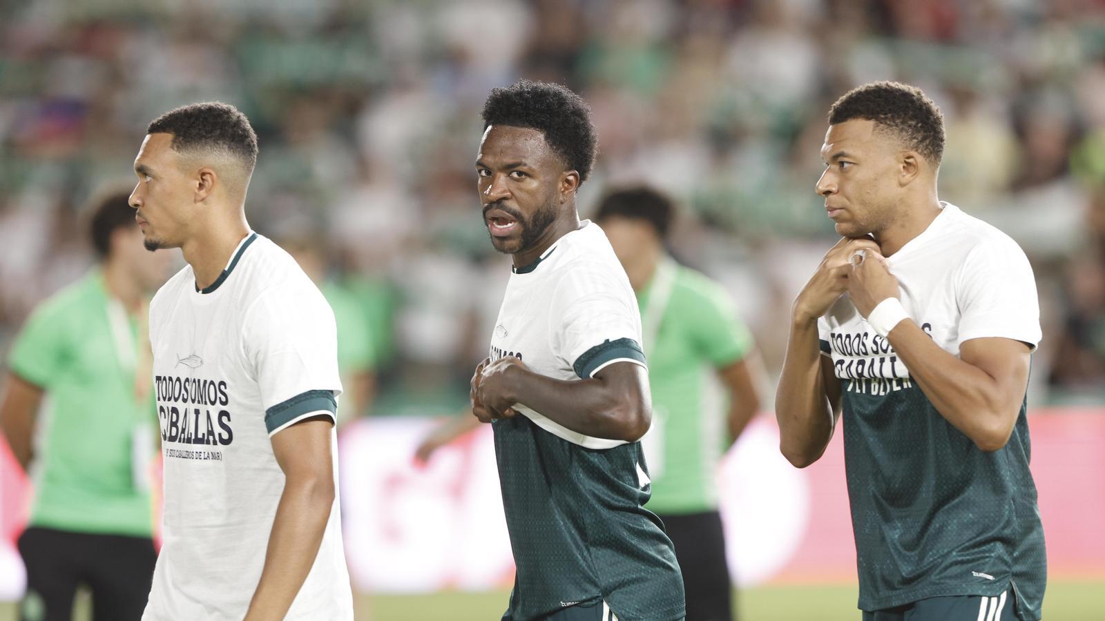 **Real Madrid Oyuncularının Ceuta Destek Tişörtü Tartışması: Mesaj Neden Gizlendi?**