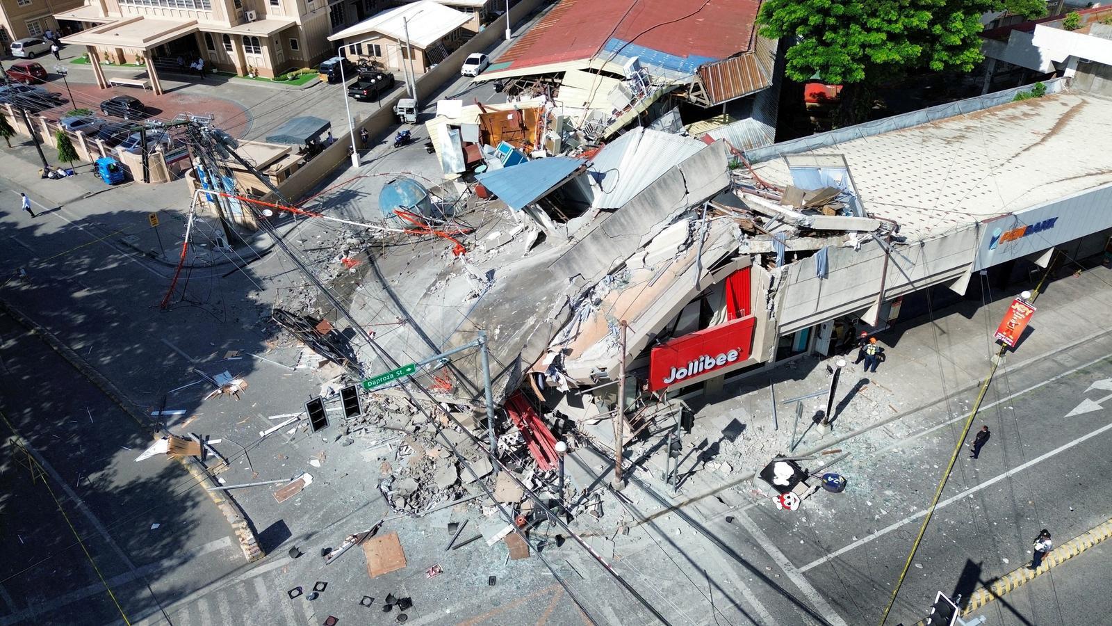 Filipinler'de Korkunç Deprem: Mindanao'da 7.8 Büyüklüğünde Sarsıntı ve Tsunami Alarmı