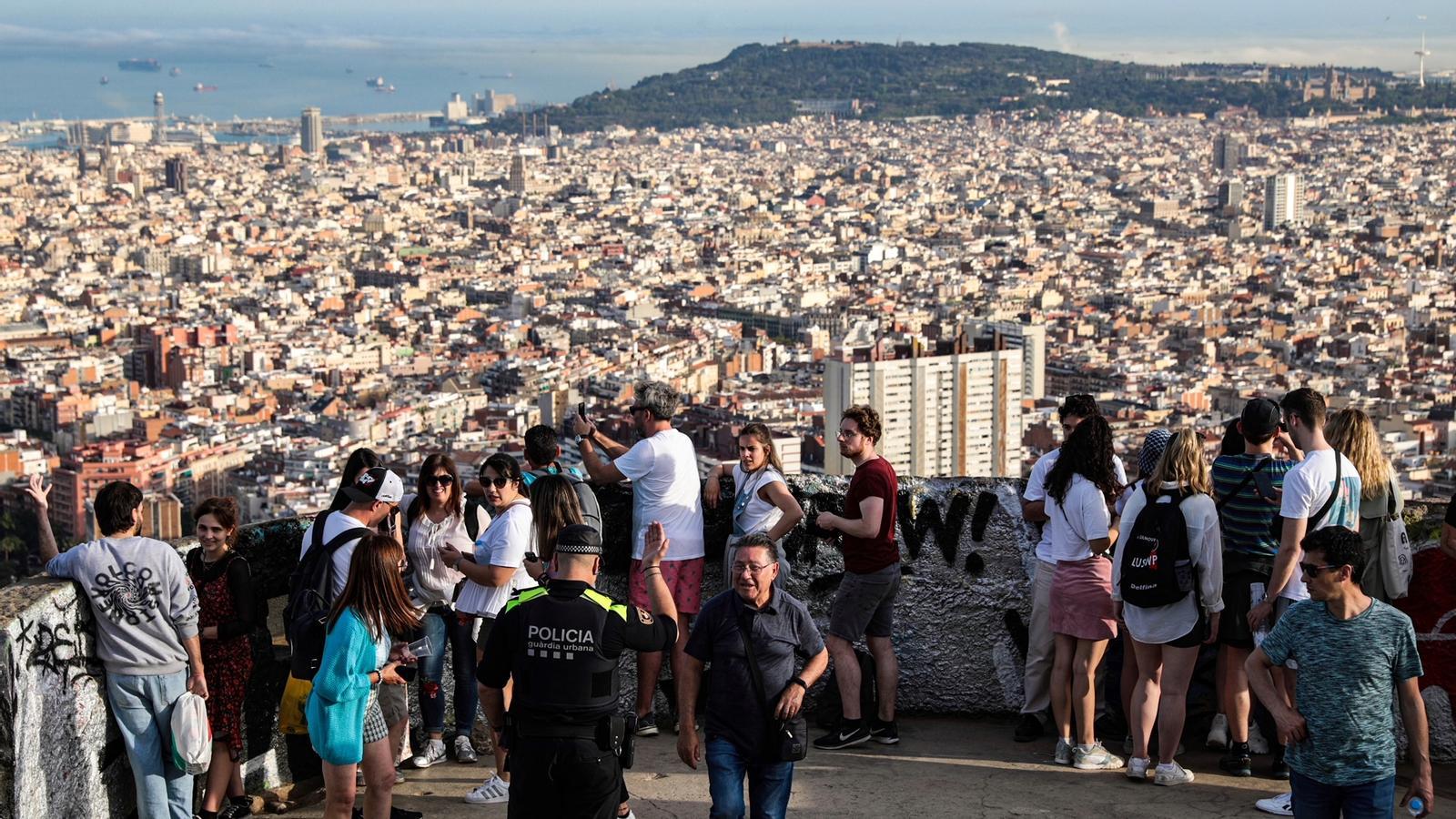 Barselona, Carmel Sığınaklarına Turist Erişimini Kısıtlama Kararı Aldı