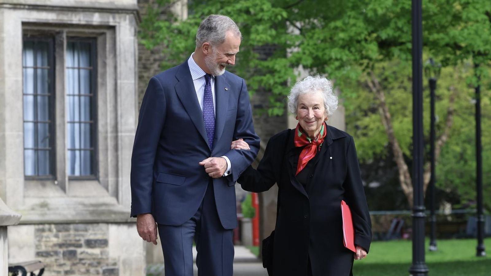 Margaret Atwood'a Joan Margarit Şiir Ödülü: Edebiyatın Sınır Tanımaz Gücü