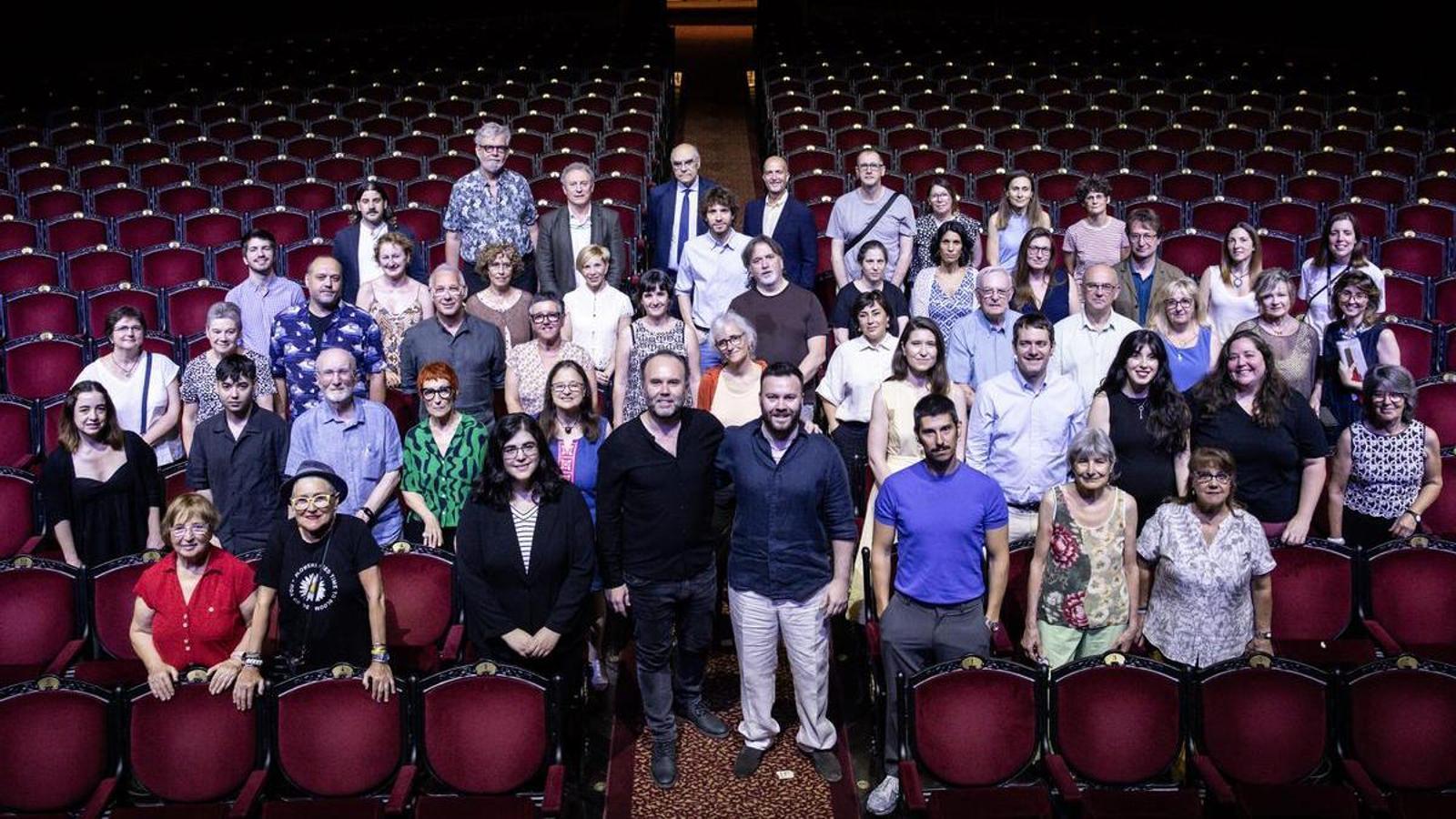 Barselona'da Kadınların Franco Direnişini Anlatan Yeni Opera: 'Yedi Yapraklı Gül'