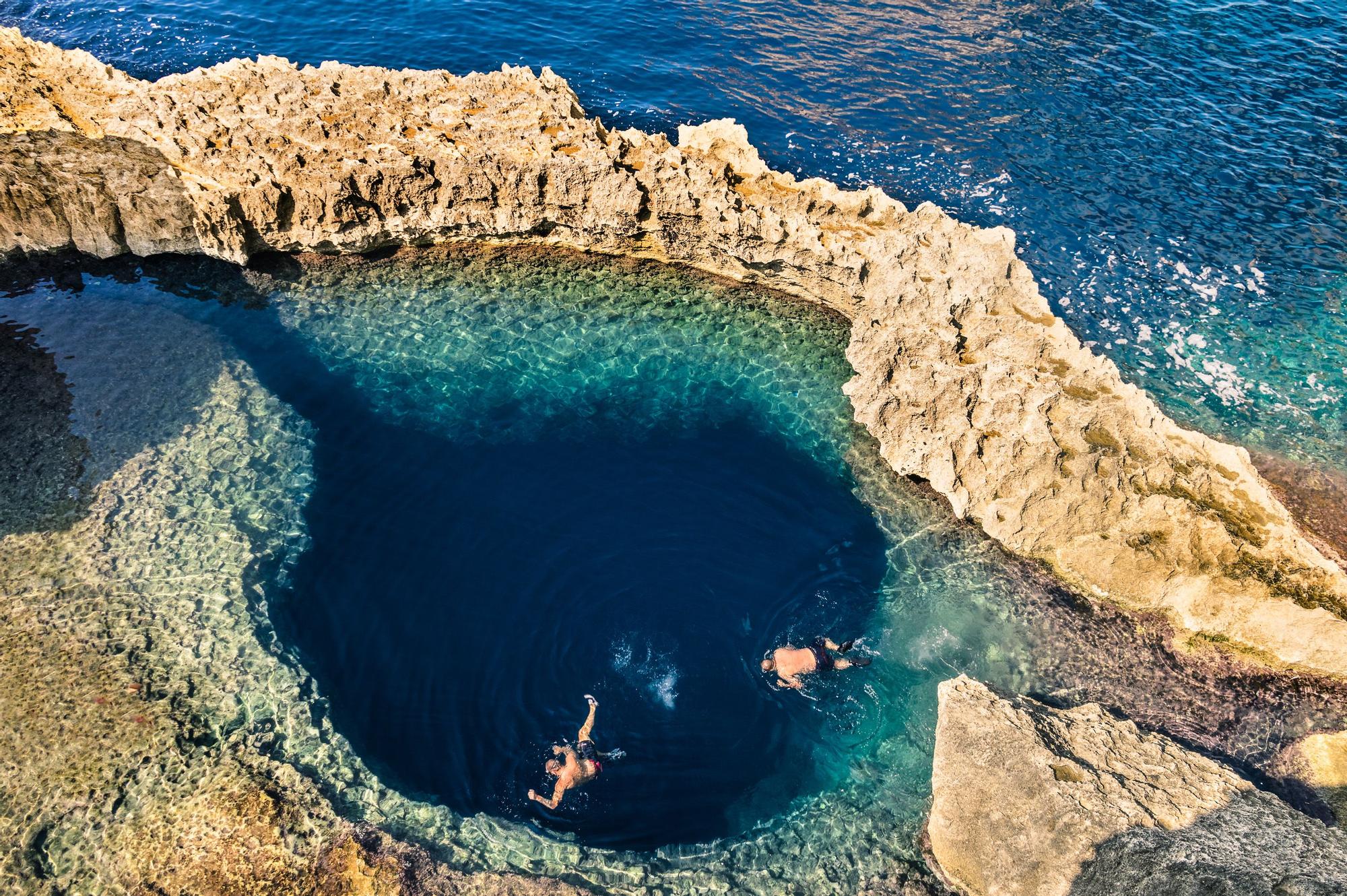 İbiza ve Santorini'nin Gölgesinde Kalan Akdeniz'in Saklı Cennetleri: Yedi Ada Keşfi
