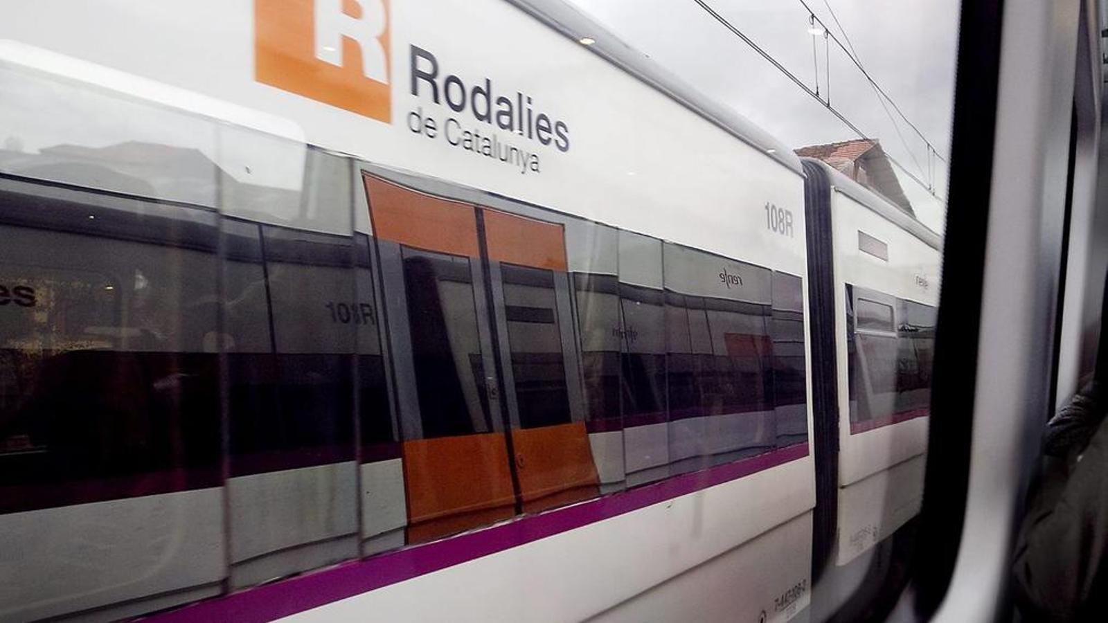 Katalonya'da Fırtına Alarmı: Rodalies Tren Seferleri İptal Edildi, Ulaşım Aksadı