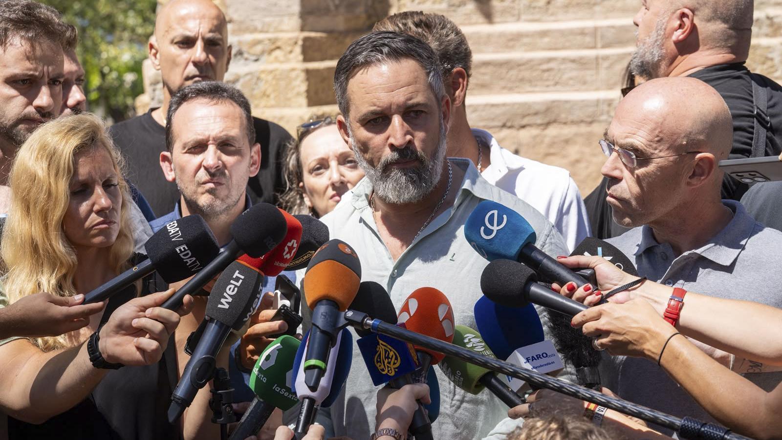 İspanya'da Ceuta Gerilimi: Abascal'dan Sánchez'e "Fas'a Teslim" Suçlaması