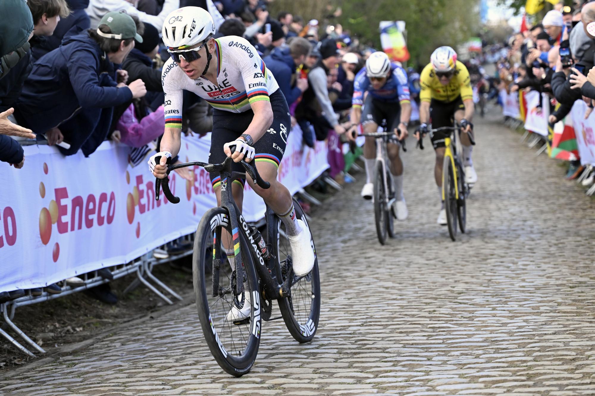 Tadej Pogačar: Bisiklet Tarihini Yeniden Yazmaya Hazırlanan Efsanevi Yetenek