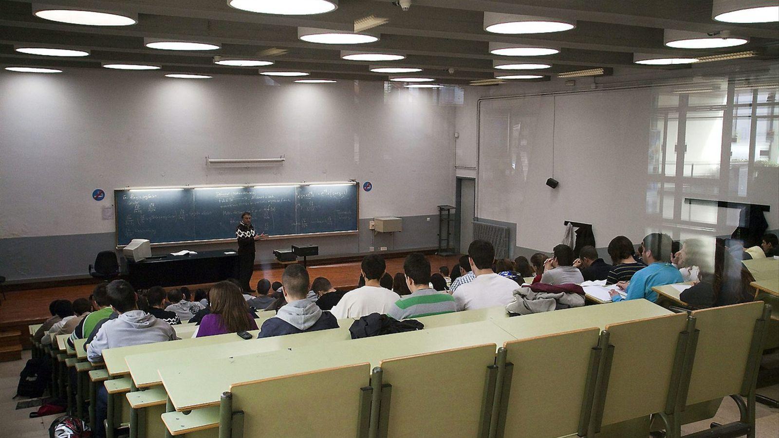 Madrid'deki Novatada Davasında Şok Beraat: Üniversite Hazing'inin Sınırları Yeniden