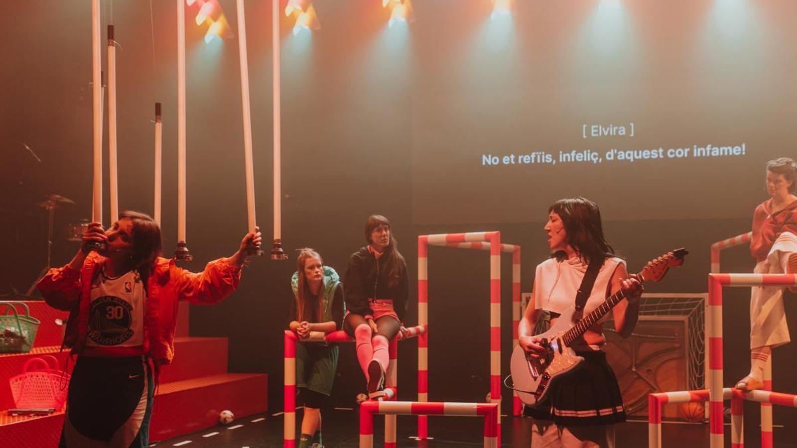 Cabosanroque'dan Mozart'ın Don Giovanni'sine Çağdaş Bakış: 'Mil Tres, Say Cheese'