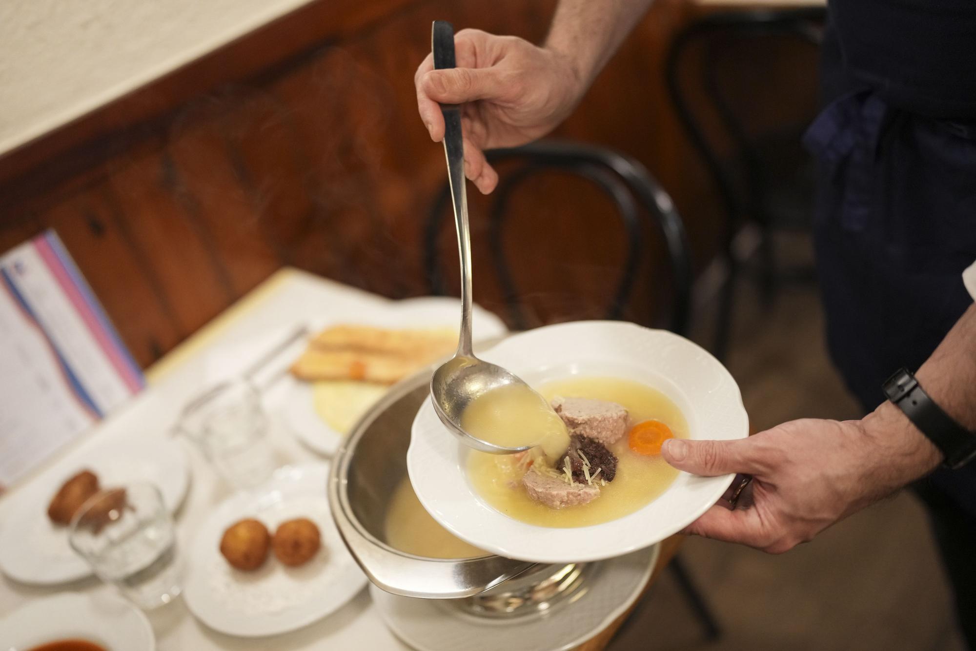 Barselona'da 'Brunch' Kuşağına Meydan Okuyan Geleneksel Katalan Lezzetleri Vahası: Bar