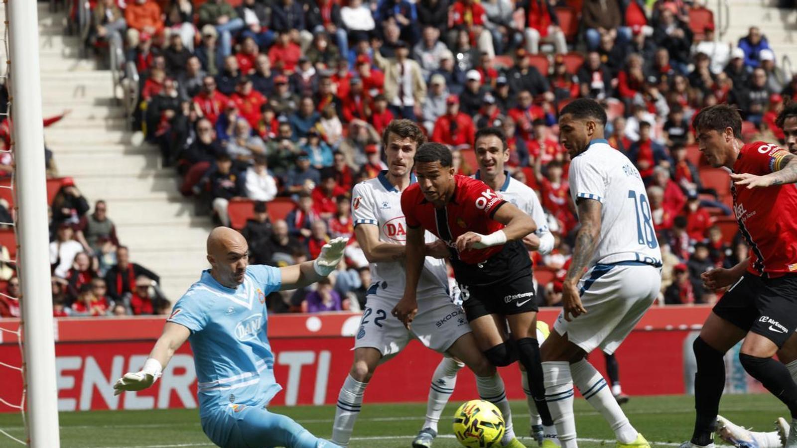 Espanyol'un Kabusu Mallorca'da Sürdü: Hakem Kararları ve Kırmızı Kartla Gelen Mağlubiyet