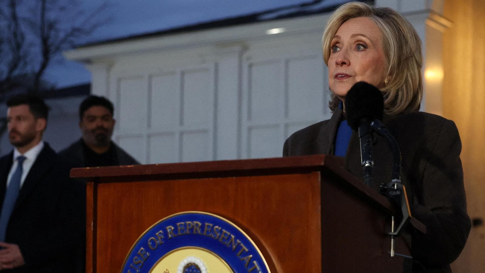 Hillary Clinton, Epstein Davasında "UFO ve Pizzagate" Sorularına Tepki