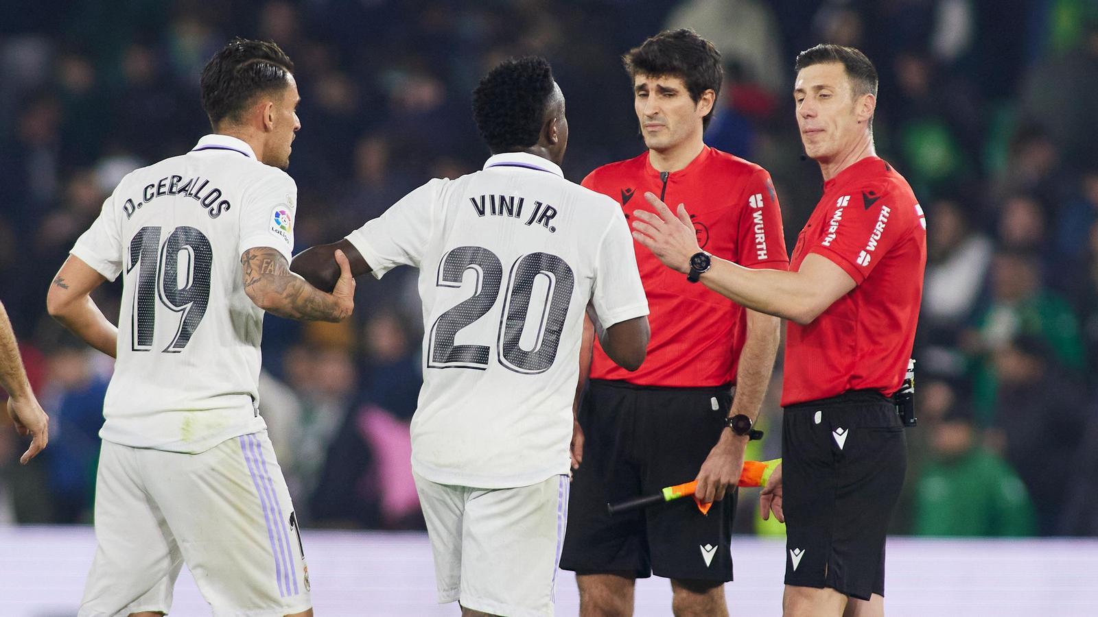 İspanya'da Hakem Krizi Derinleşiyor: Barça'ya En Çok Zarar Verdiği İddia Edilen Hakeme