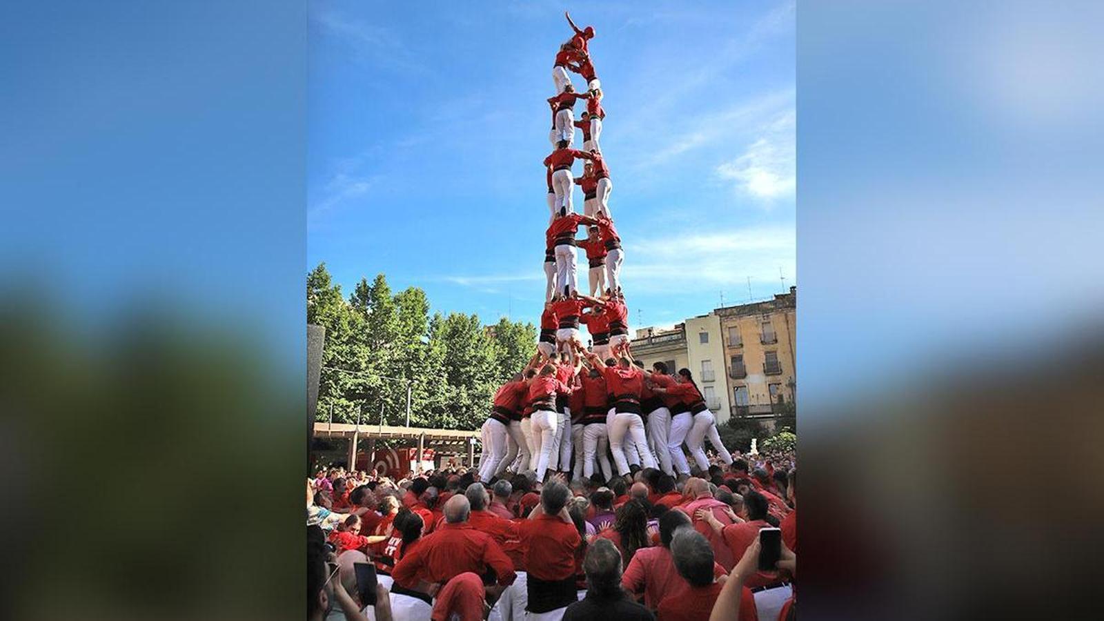 Katalan Castells Sezonu Hız Kesmiyor: Girona ve Valls'te Tarihi Başarılar
