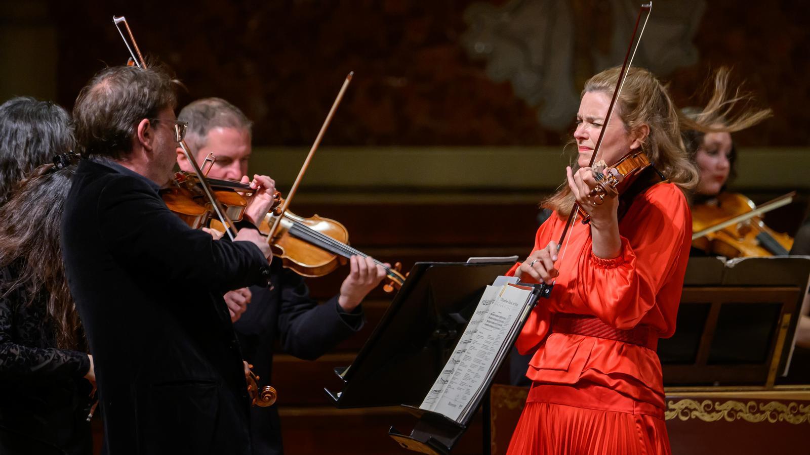 Barselona'da Vivaldi'nin Dört Mevsimi Yeniden Doğdu: Janine Jansen Büyüledi