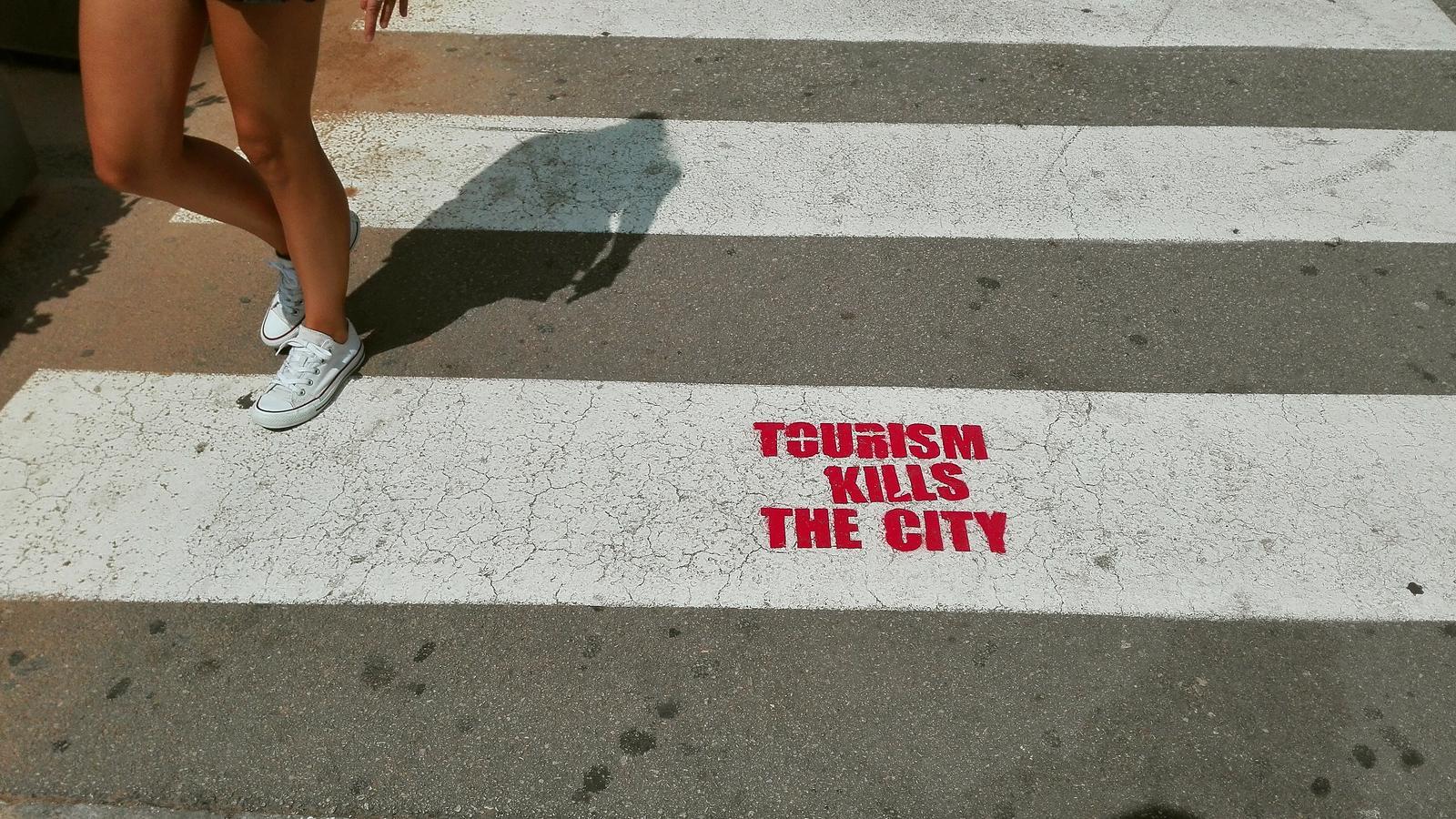 Barselona ve Balear Adaları'nda Aşırı Turizm Alarmı: 'Altın Yumurtlayan Tavuk Ölüyor'