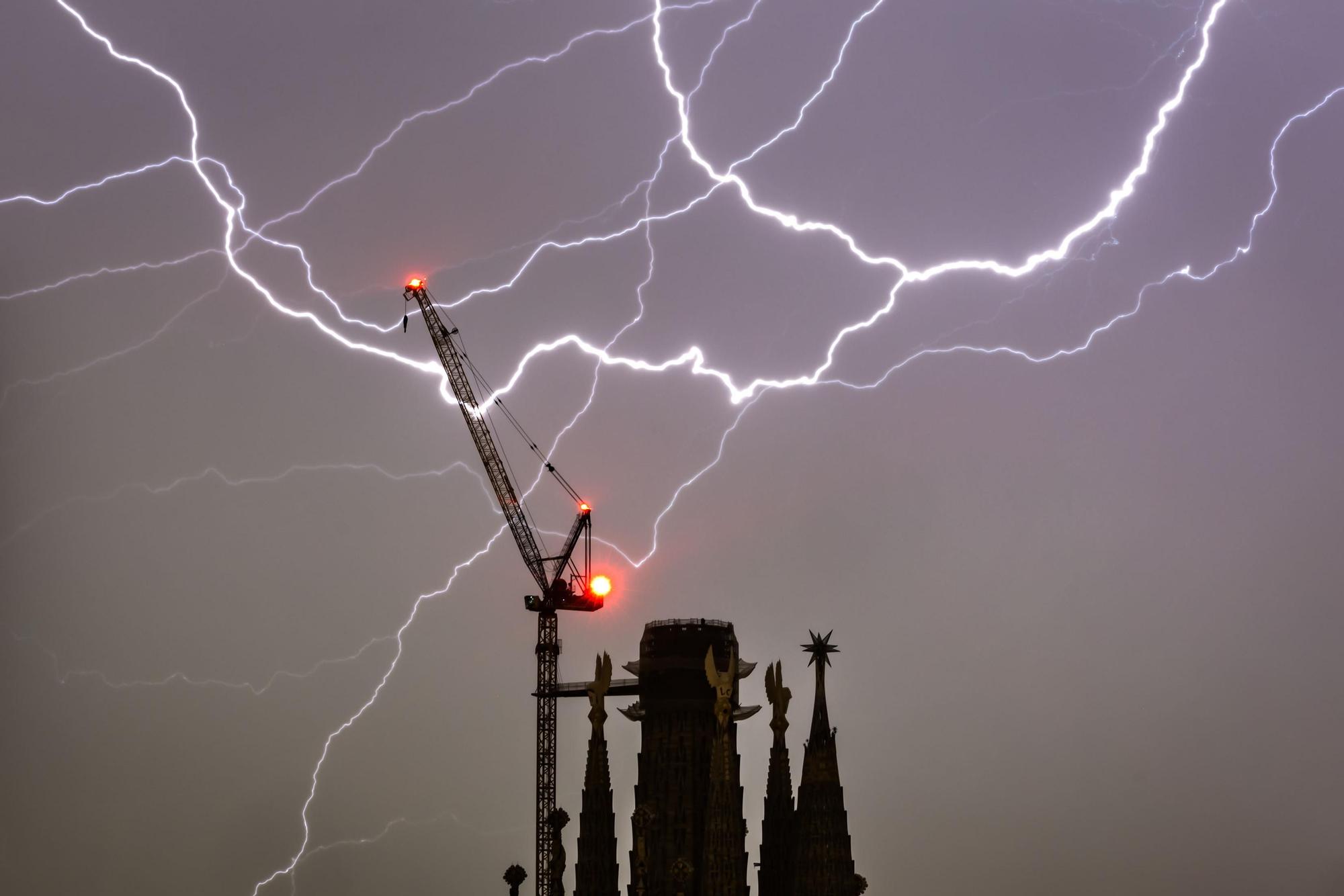 Barselona'nın İkonu Sagrada Familia'nın Mükemmel Fotoğrafını Çekmenin Sırları