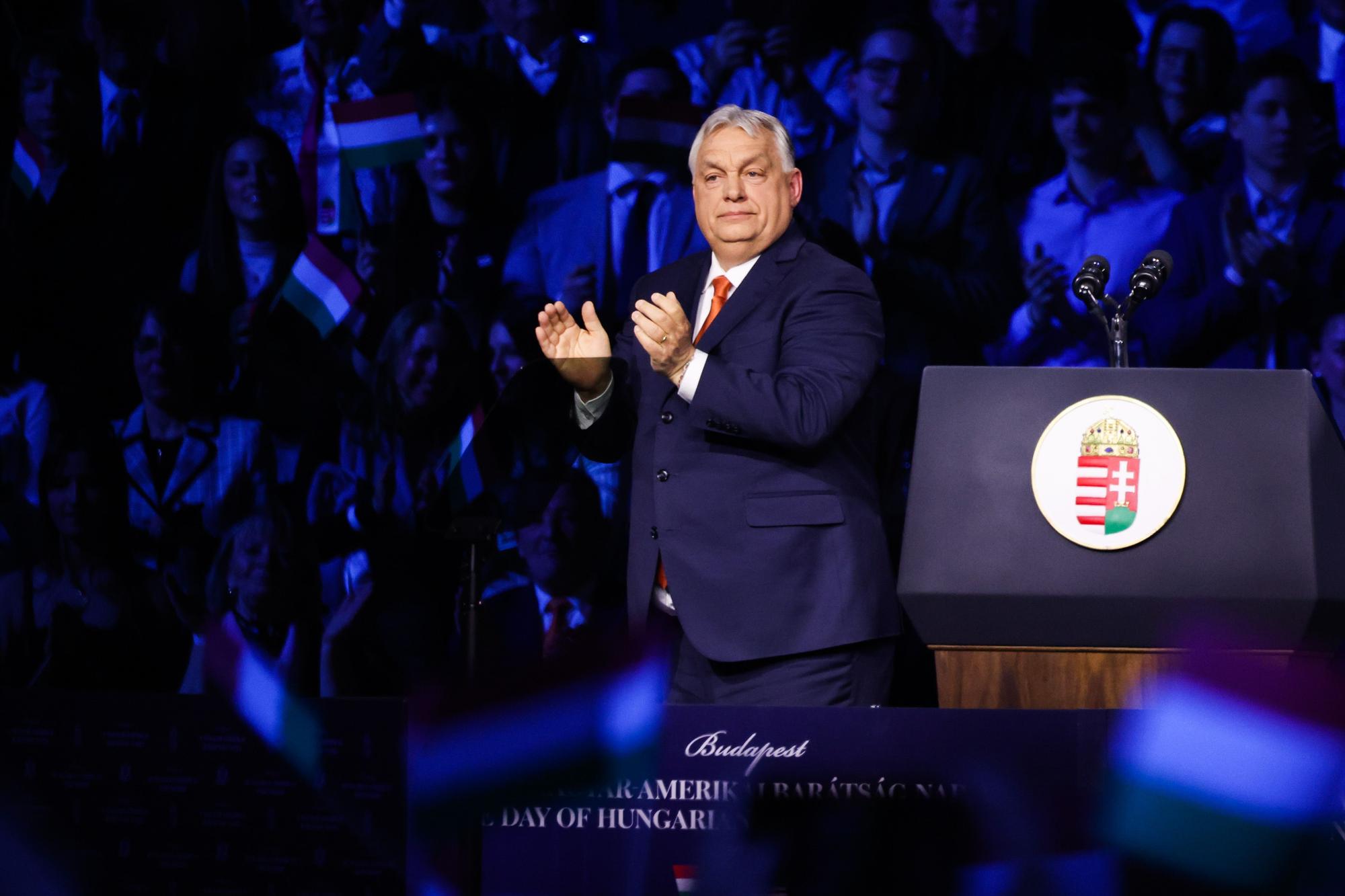 Macaristan Seçimleri Öncesi AB'de Temkinli İyimserlik: Orbán Sonrası Belirsizlikler