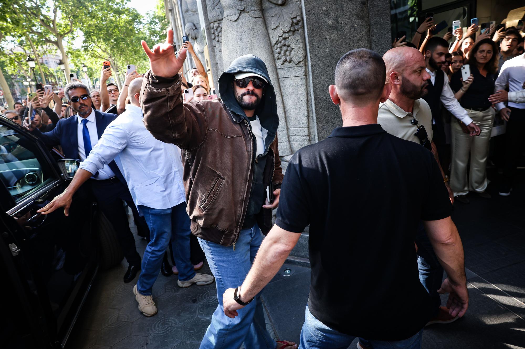 Bad Bunny Barselona'da: Lüks Konaklama ve Büyük Konser Heyecanı