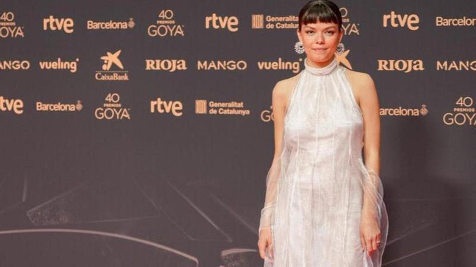 Goya'da Renklerin Sırrı: Pantone'un 'Bulut Dansçısı' Seçimi Tartışma Yarattı