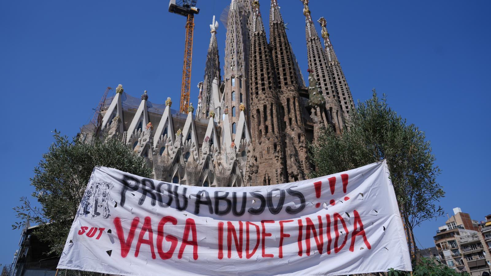 Sagrada Familia'da Sıcak Hava Grevi: Aşırı Koşullara Karşı Çalışan İsyanı